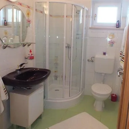Holiday home In Doebroekoez Mit Privatem Pool